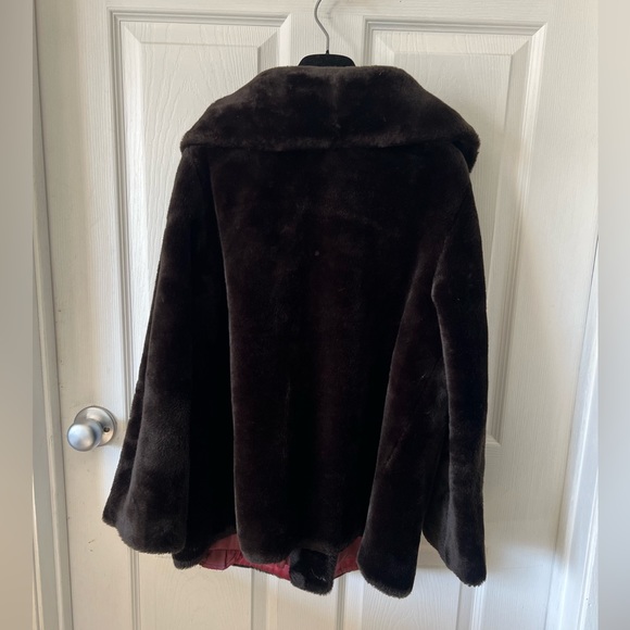 Vintage brown faux fur 1950’s style coat - sz small - Picture 3 of 3